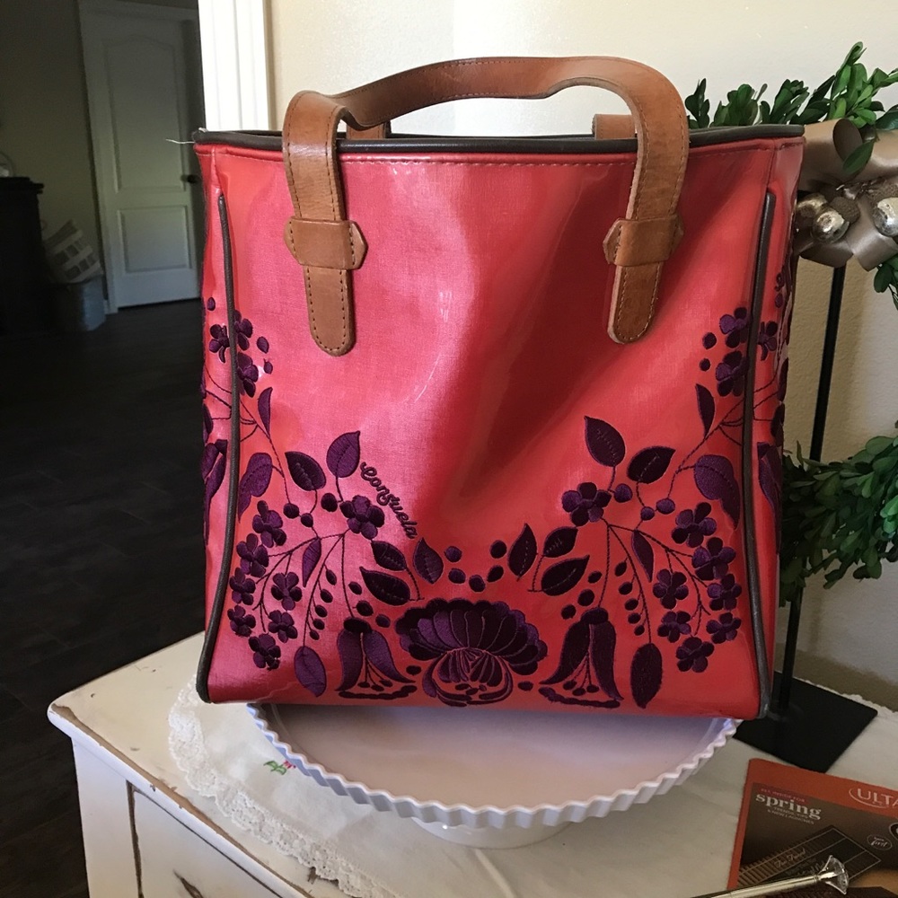 Consuela tote
